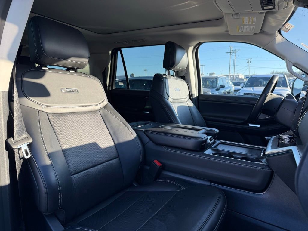 Used 2025 Ford Expedition Max Platinum image 19