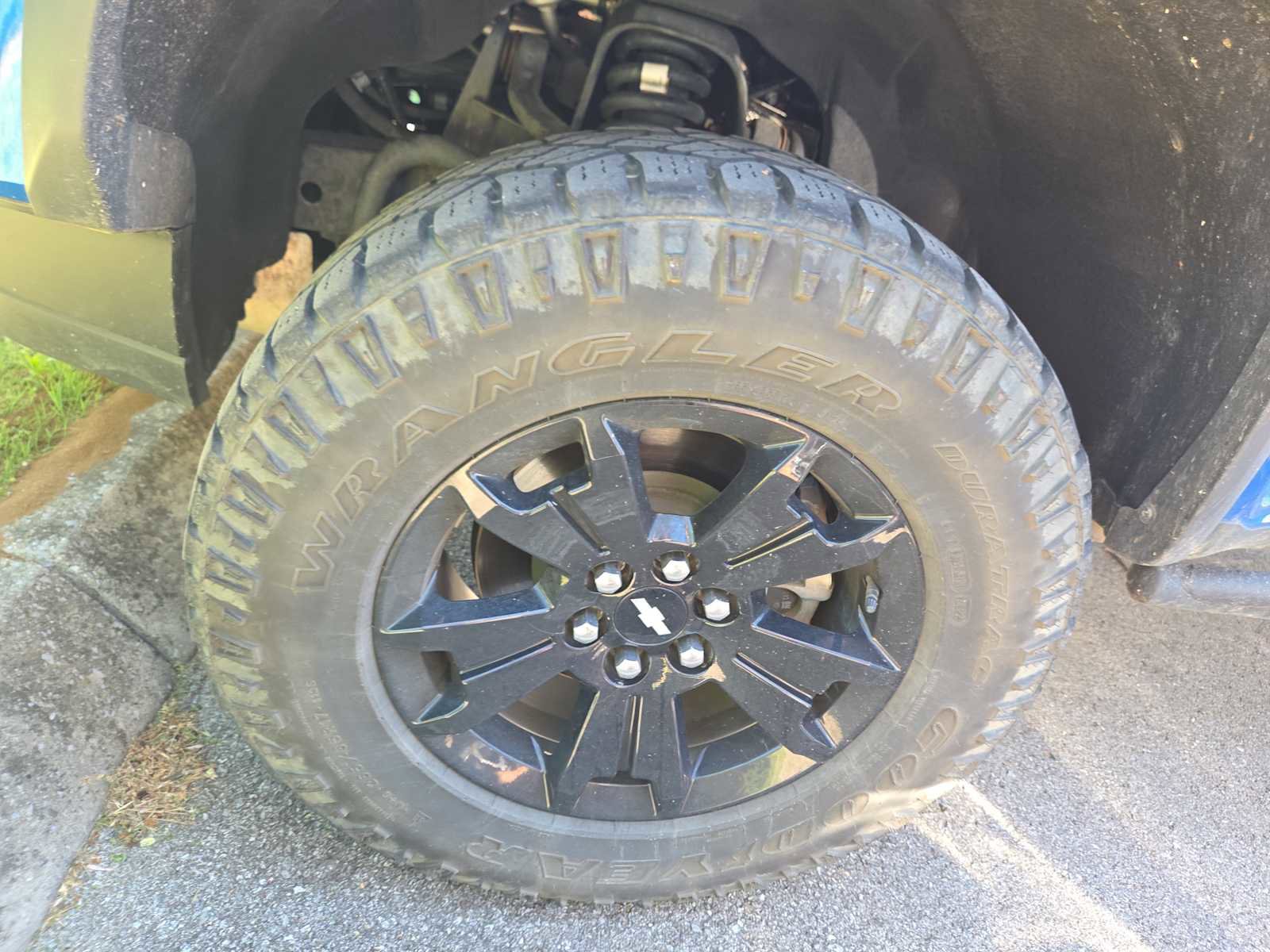 Used 2022 Chevrolet Colorado ZR2 w/ ZR2 Dusk Special Edition AWD/4WD image 8