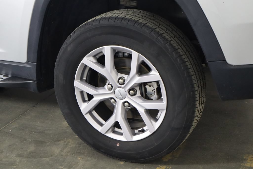 Used 2022 Jeep Grand Cherokee Limited AWD/4WD image 44