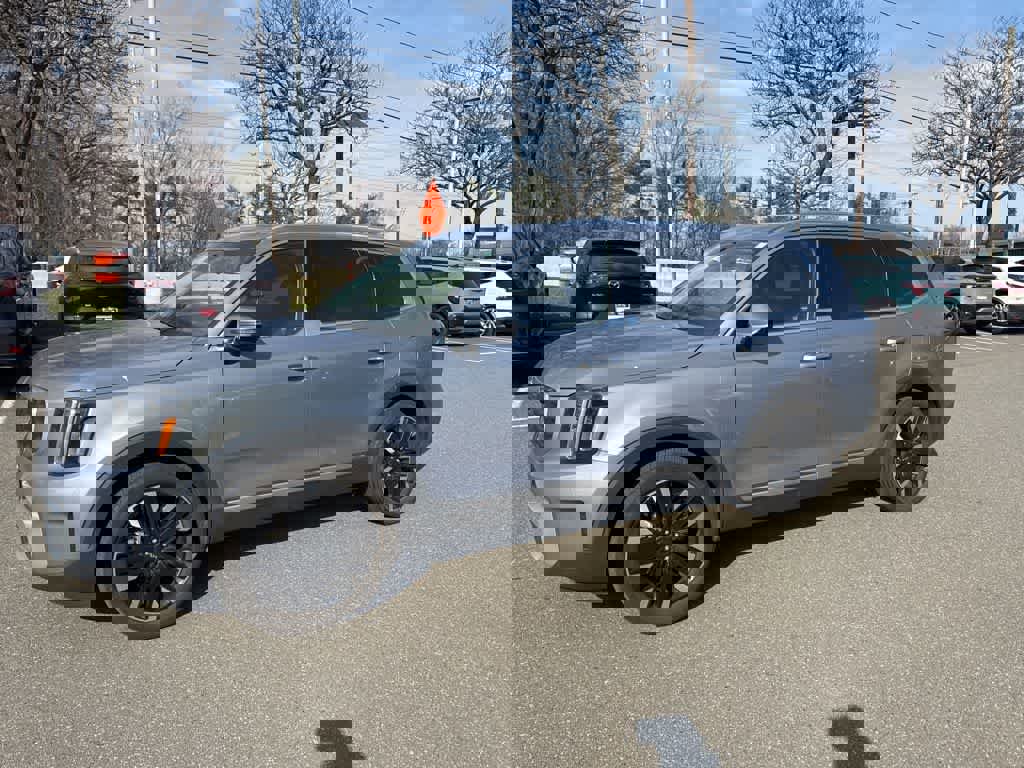 Used 2024 Kia Telluride SX Prestige image 3