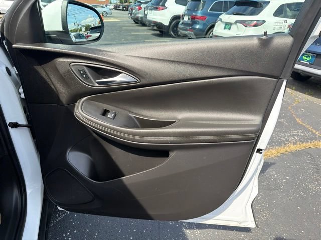 Used 2025 Buick Encore GX Preferred FWD image 18