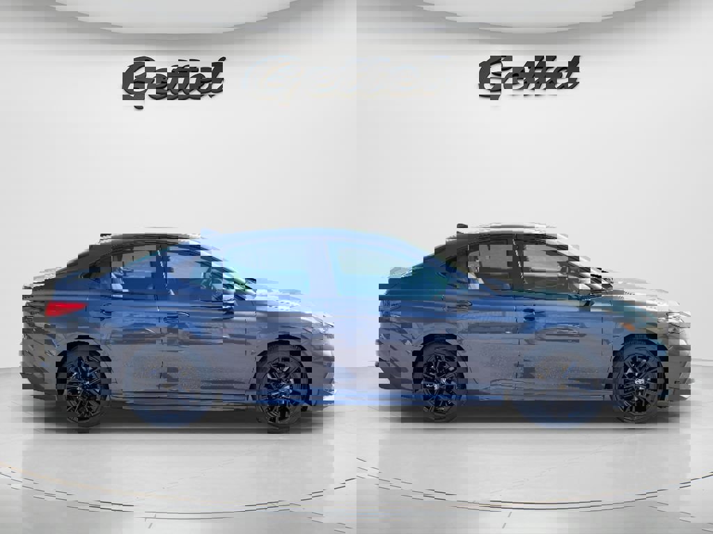 New 2026 Toyota Camry SE image 3