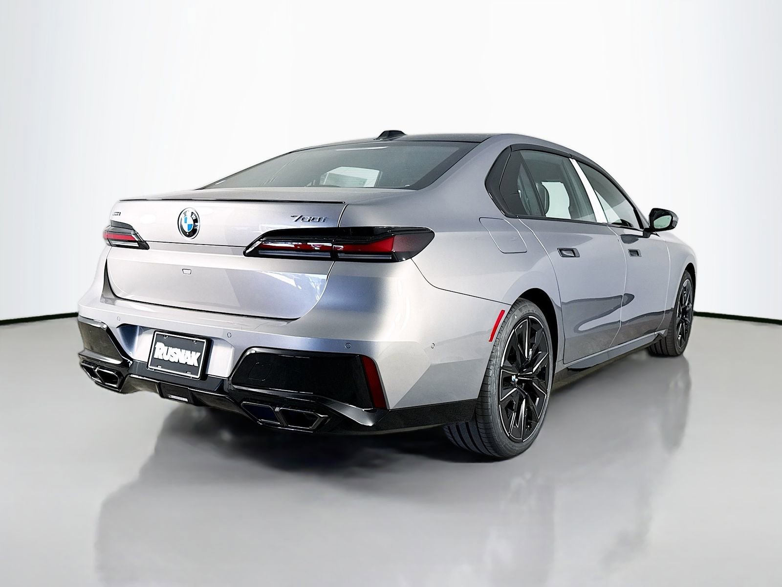 New 2026 BMW 760i xDrive image 7