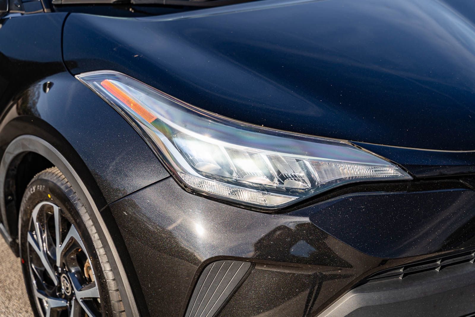 Used 2021 Toyota C-HR XLE image 10