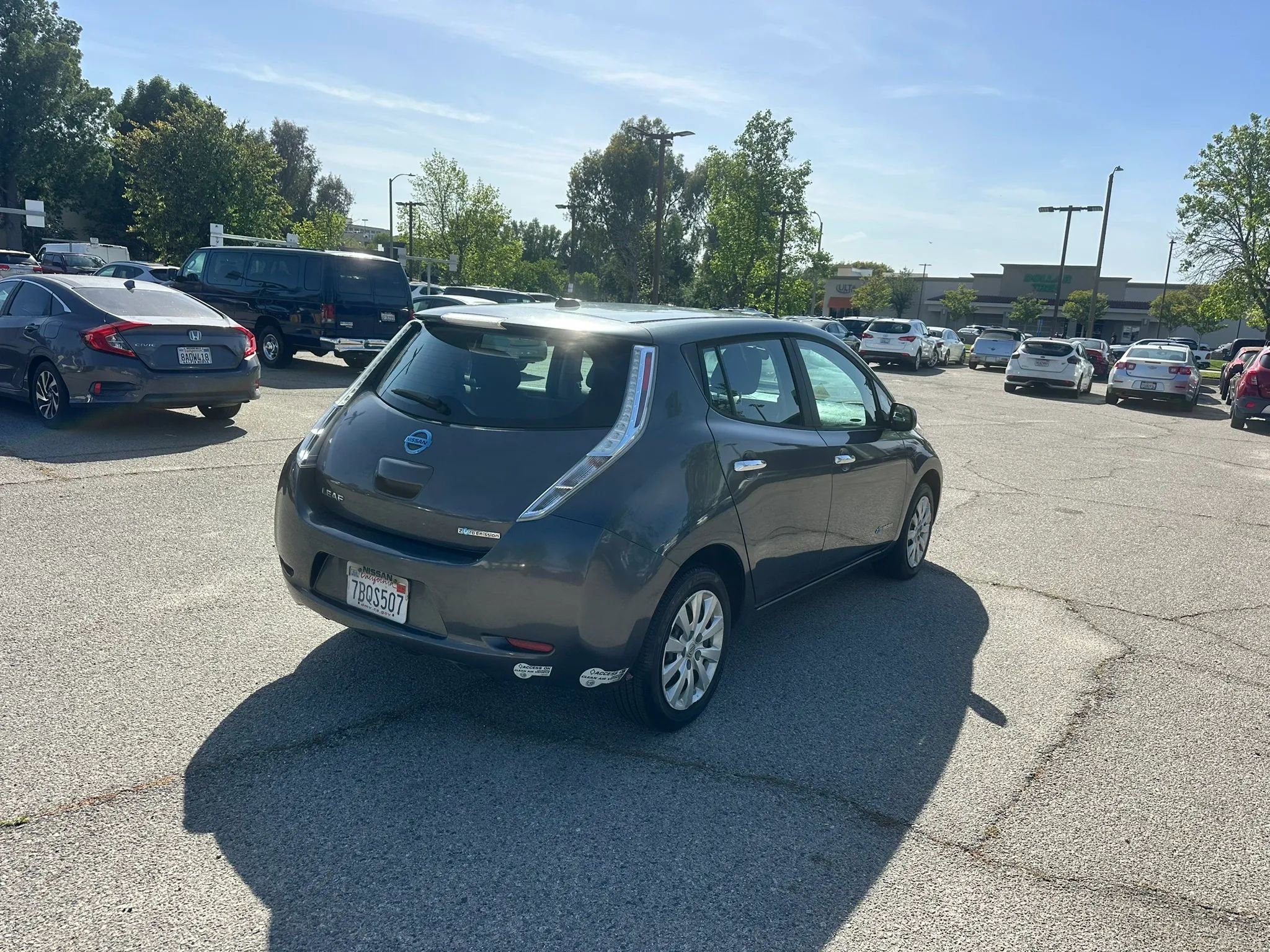 Used 2013 Nissan Leaf S FWD image 5