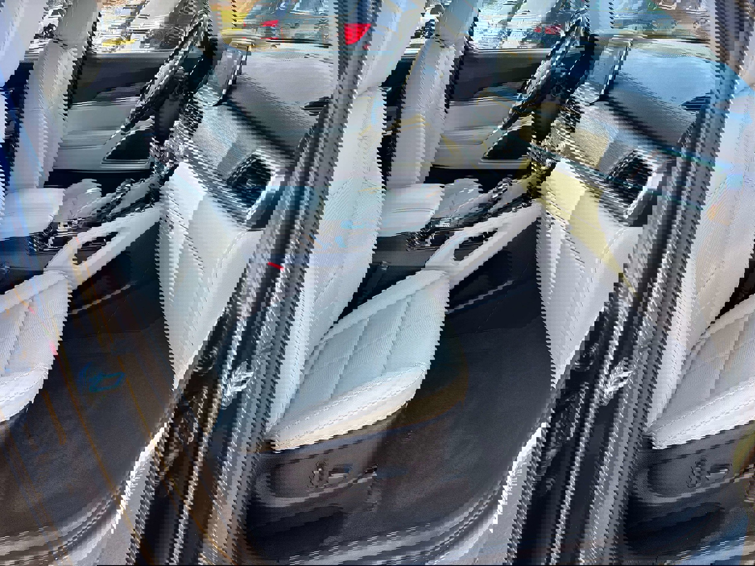 Used 2022 Kia Telluride EX w/ EX Premium Package image 19