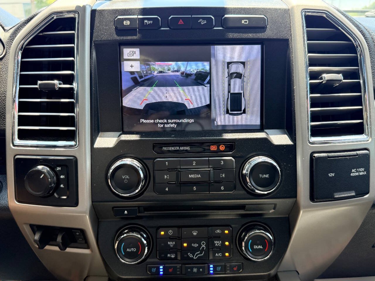 Used 2017 Ford F350 Lariat w/ Lariat Ultimate Package AWD/4WD image 23