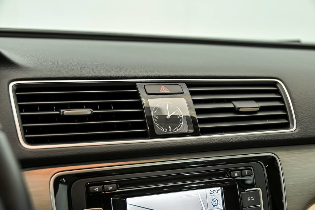 Used 2014 Volkswagen Passat 2.5 SE FWD image 20