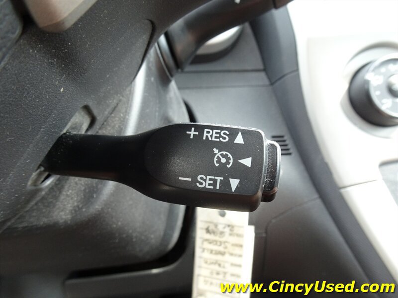 Used 2010 Toyota Matrix S FWD image 21