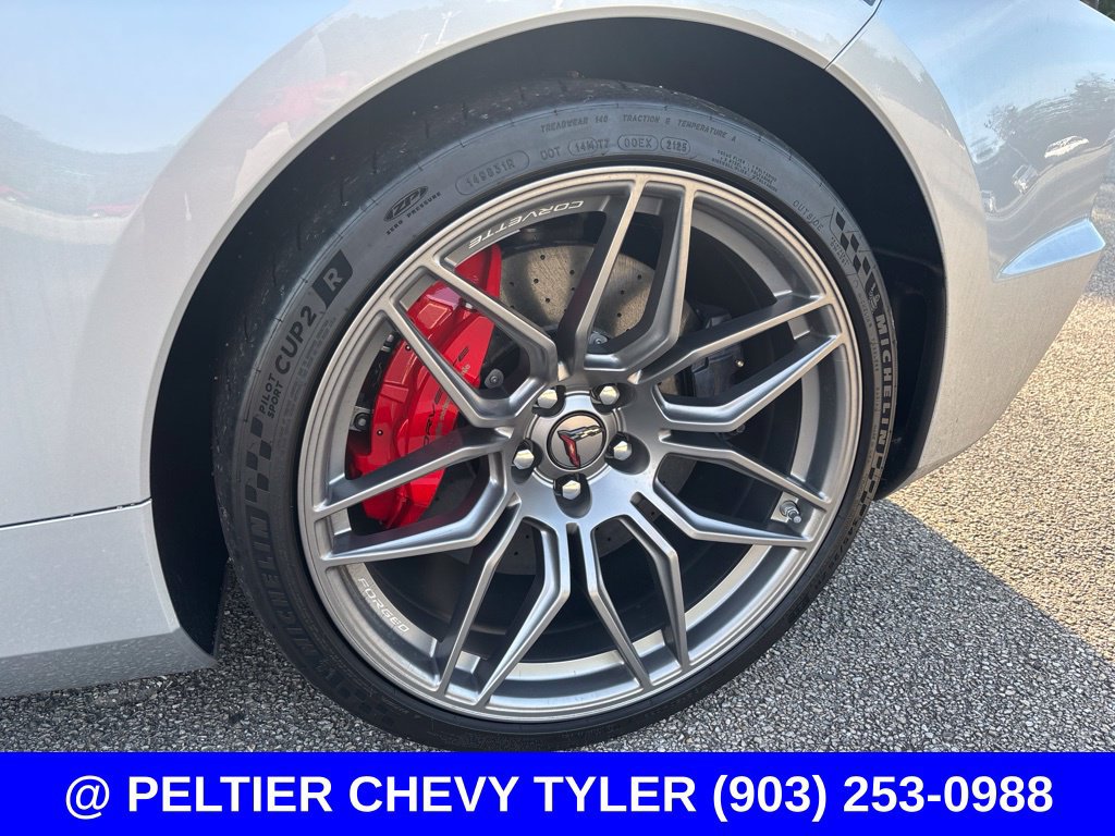 Used 2026 Chevrolet Corvette Z06 w/ Z07 Performance Package RWD image 6
