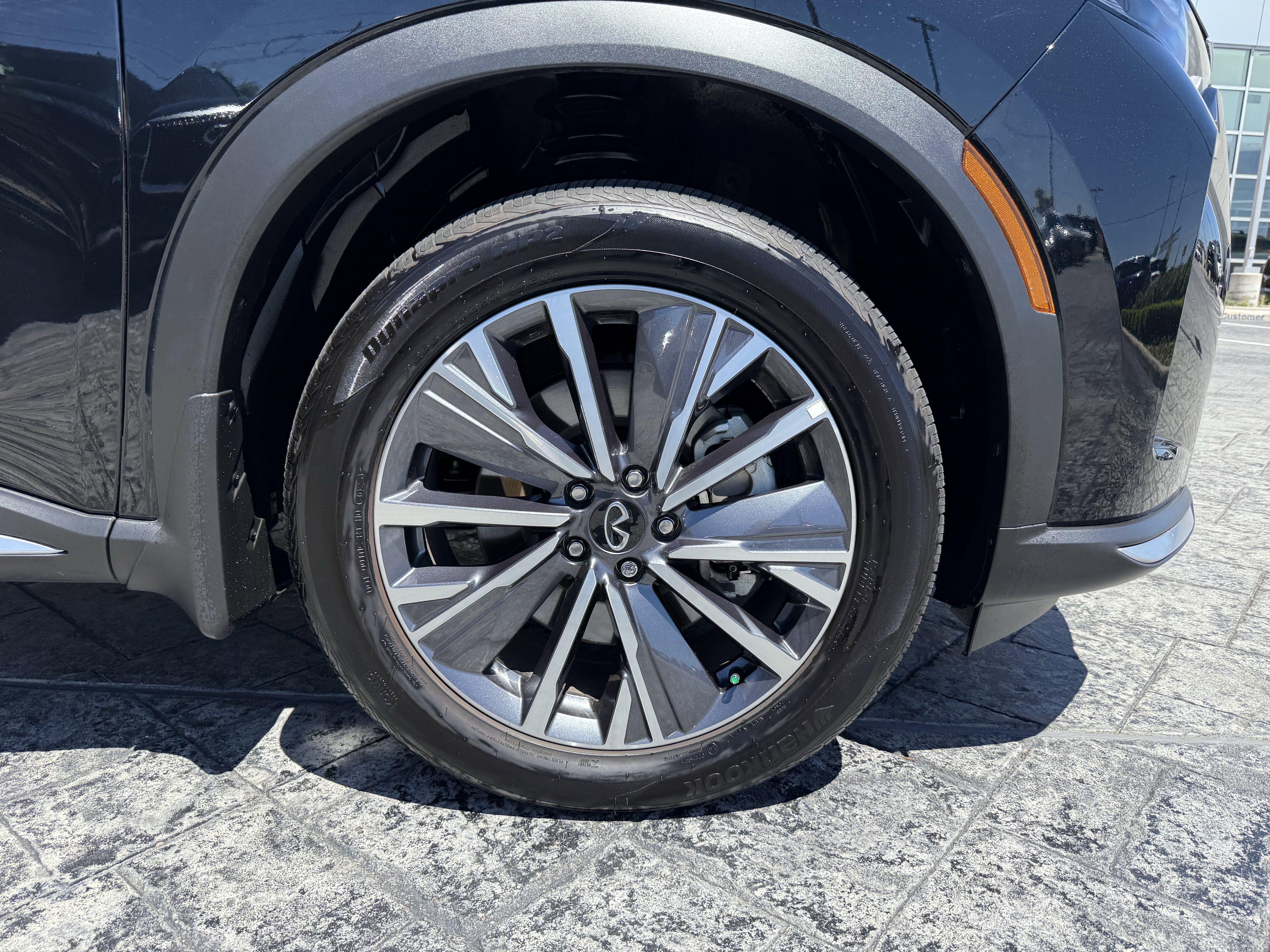 Certified 2026 INFINITI QX60 Luxe w/ Cargo Package image 9