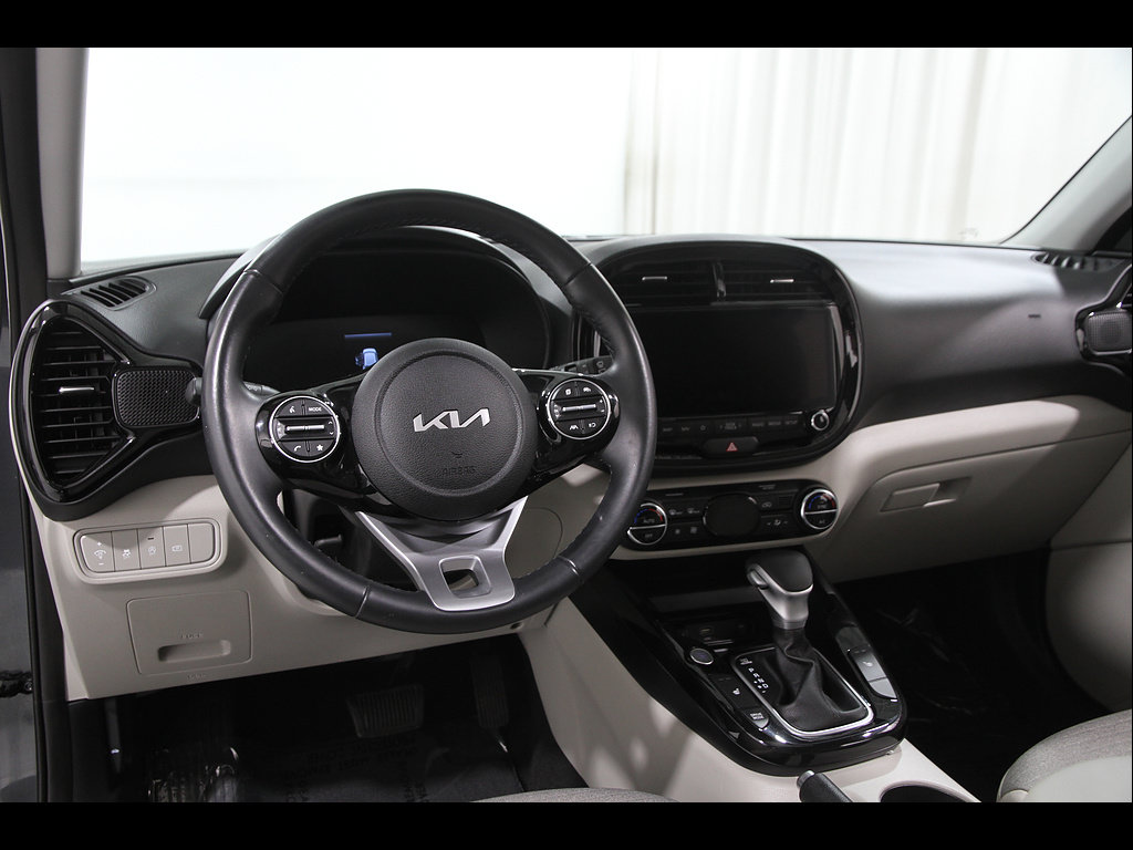 Used 2024 Kia Soul EX FWD image 6