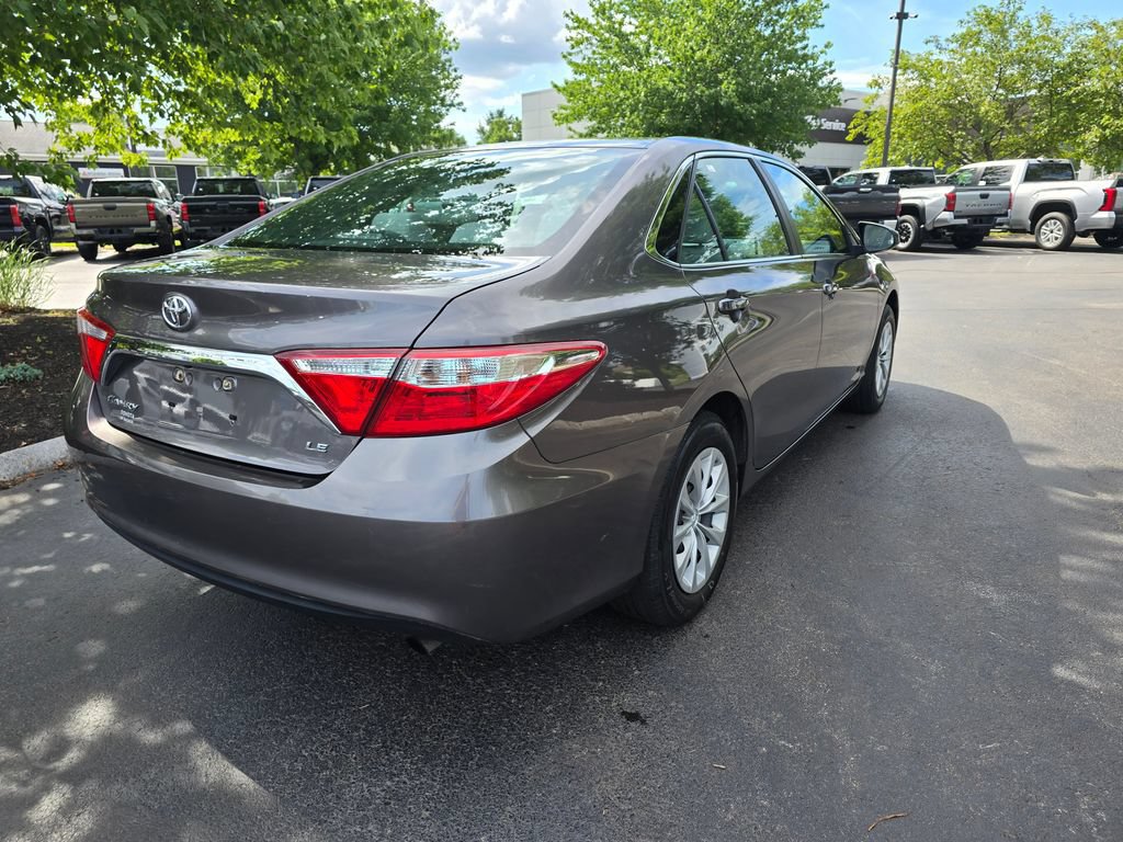 Used 2016 Toyota Camry LE FWD image 7