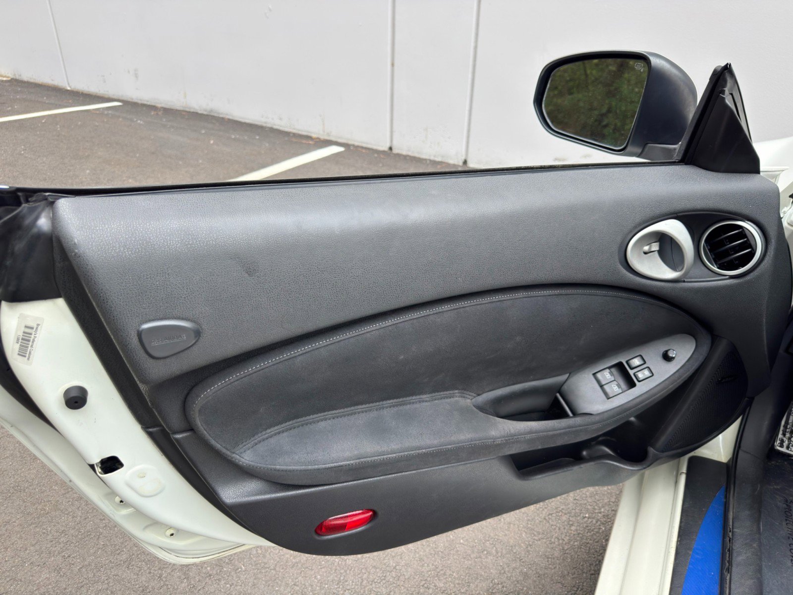 Used 2010 Nissan 370Z Touring RWD image 29