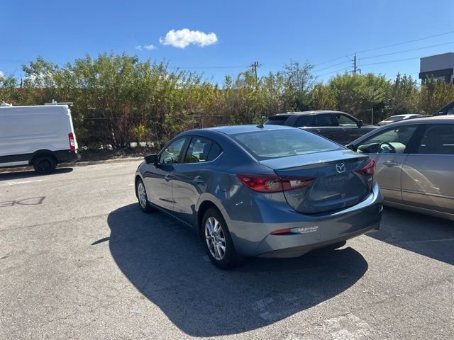 Used 2016 MAZDA MAZDA3 i Touring w/ Popular Equipment Package image 4