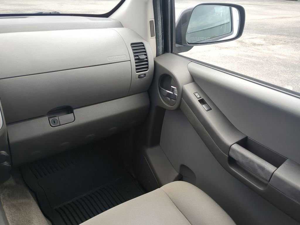 Used 2013 Nissan Xterra S w/ Value Package image 16