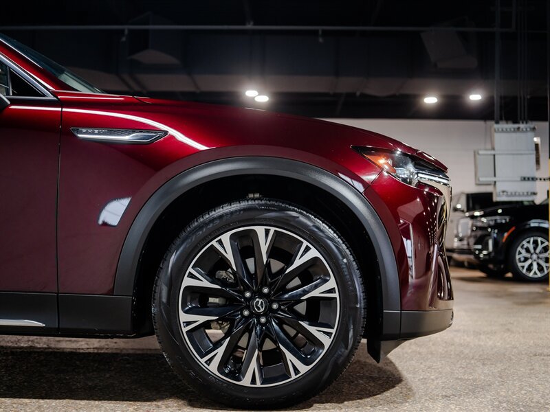 Used 2024 MAZDA CX-90 Plug-In Hybrid w/ Premium Pkg AWD/4WD image 13