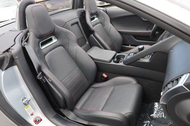 Used 2019 Jaguar F-TYPE R-Dynamic RWD image 41