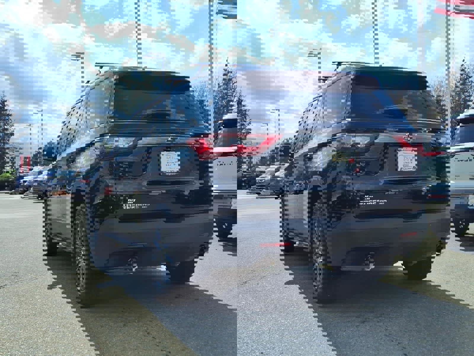 Used 2019 Chevrolet Traverse RS w/ LPO, 'HIT The Road' Package image 6