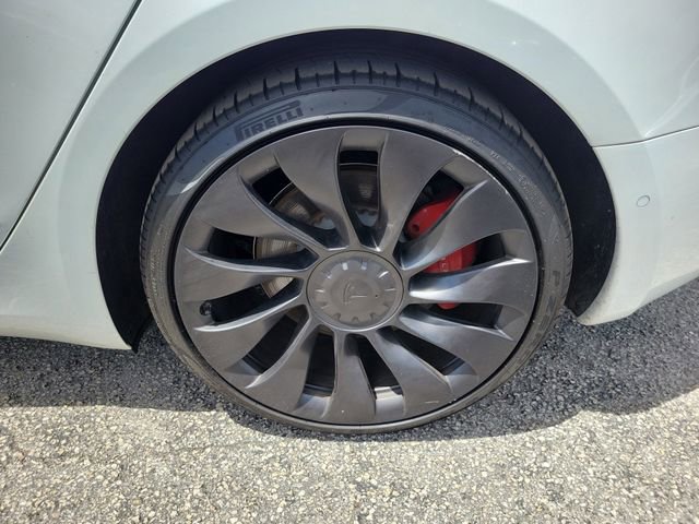 Used 2022 Tesla Model 3 Performance image 6