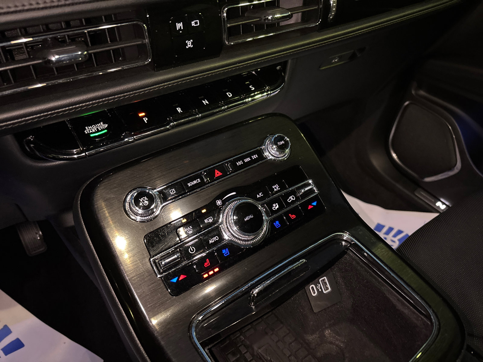 Certified 2022 Lincoln Nautilus Reserve w/ Equipment Group 201A image 22