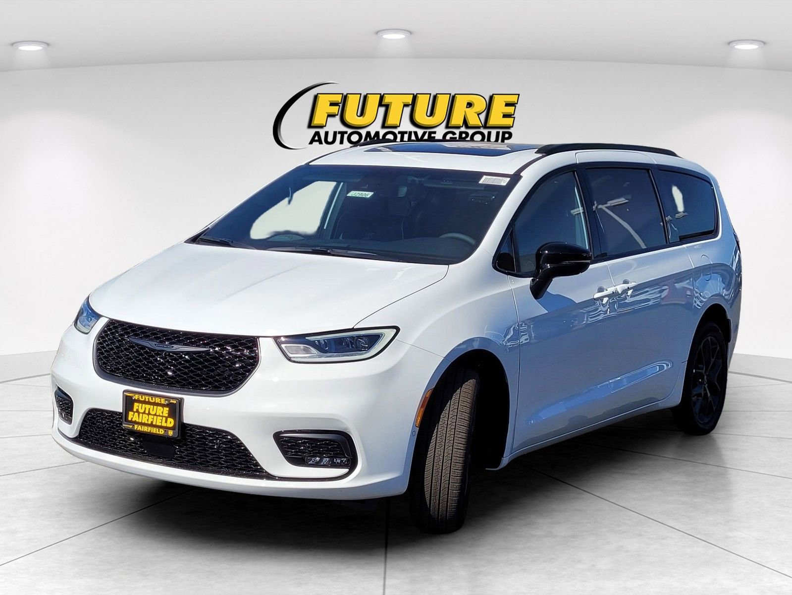 New 2026 Chrysler Pacifica Limited w/ S Appearance Package image 8