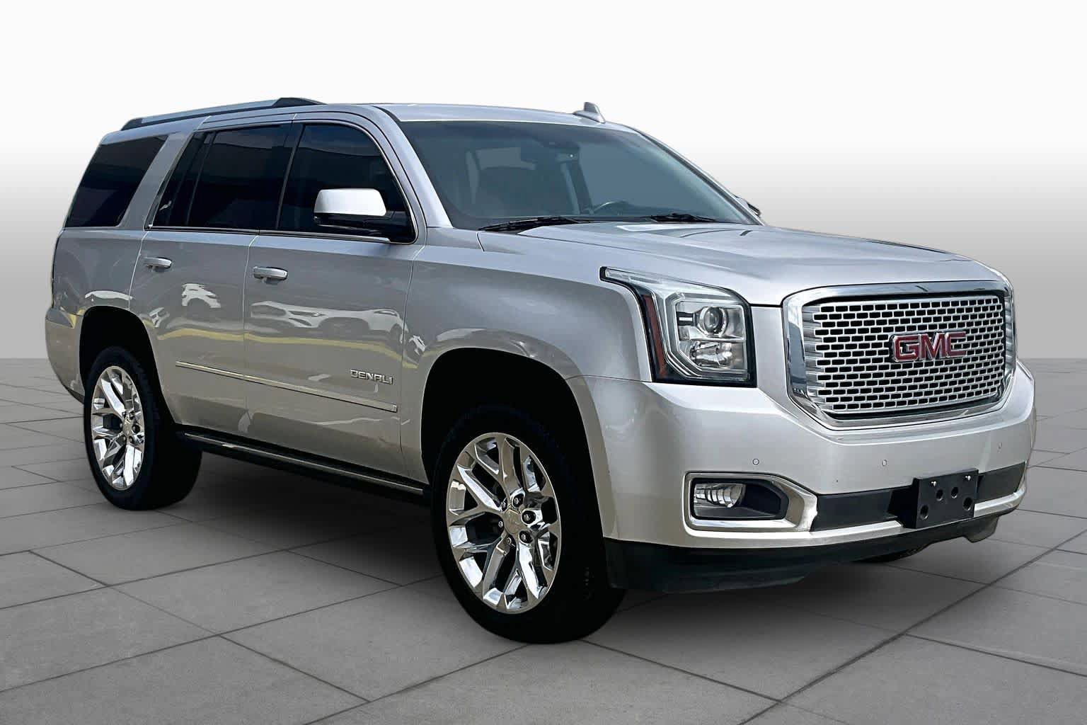 Used 2016 GMC Yukon Denali w/ Open Road Package RWD image 3