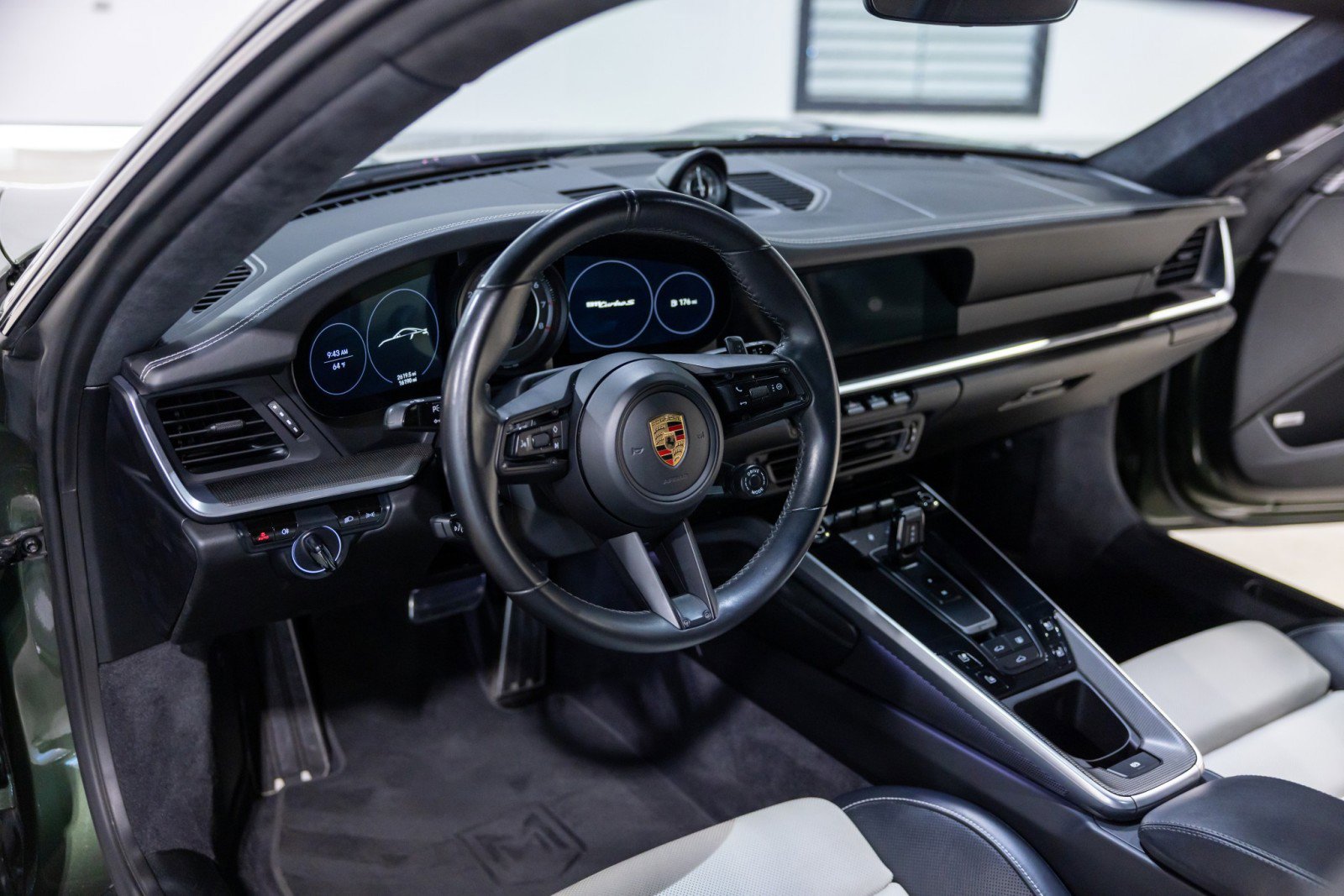 Used 2021 Porsche 911 Turbo S image 40