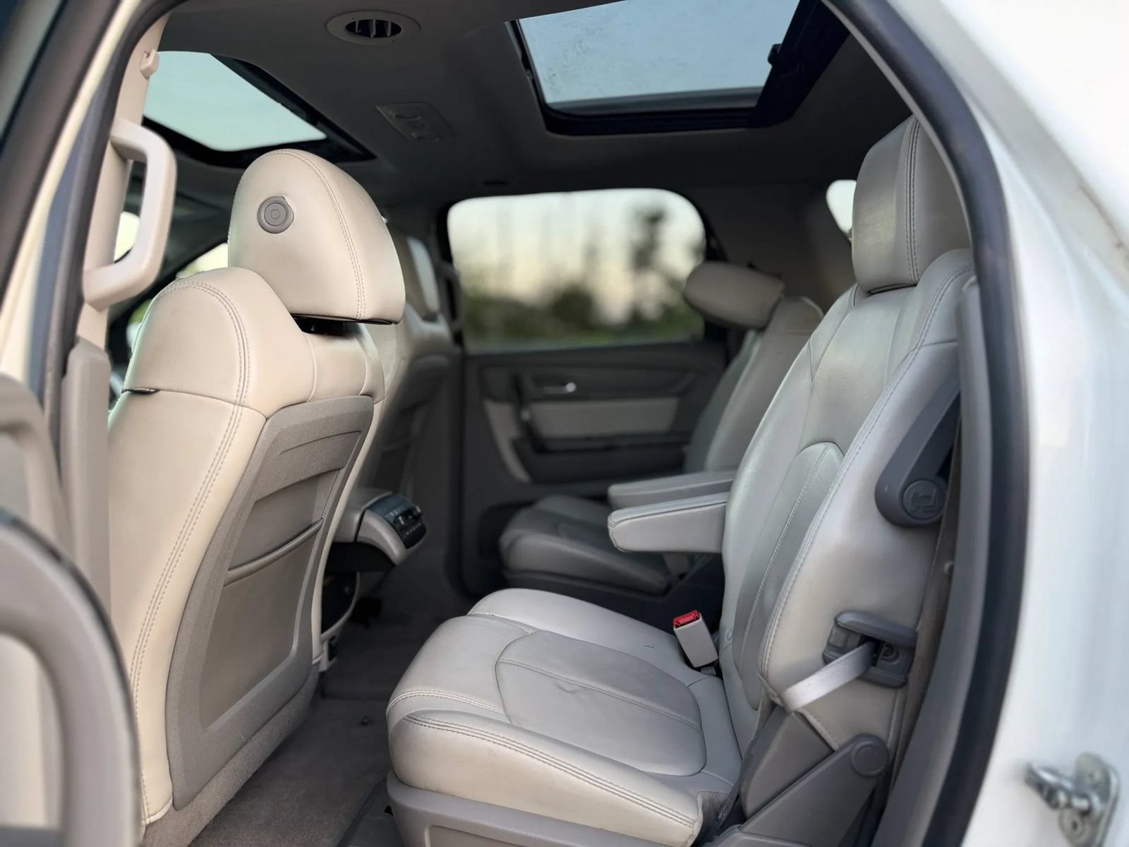 Used 2014 GMC Acadia SLT AWD/4WD image 14