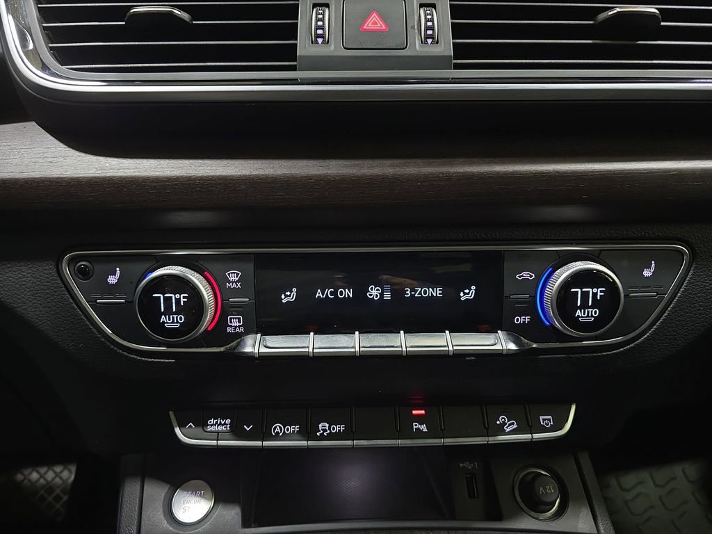 Used 2023 Audi Q5 2.0T Premium w/ Convenience Package AWD/4WD image 24