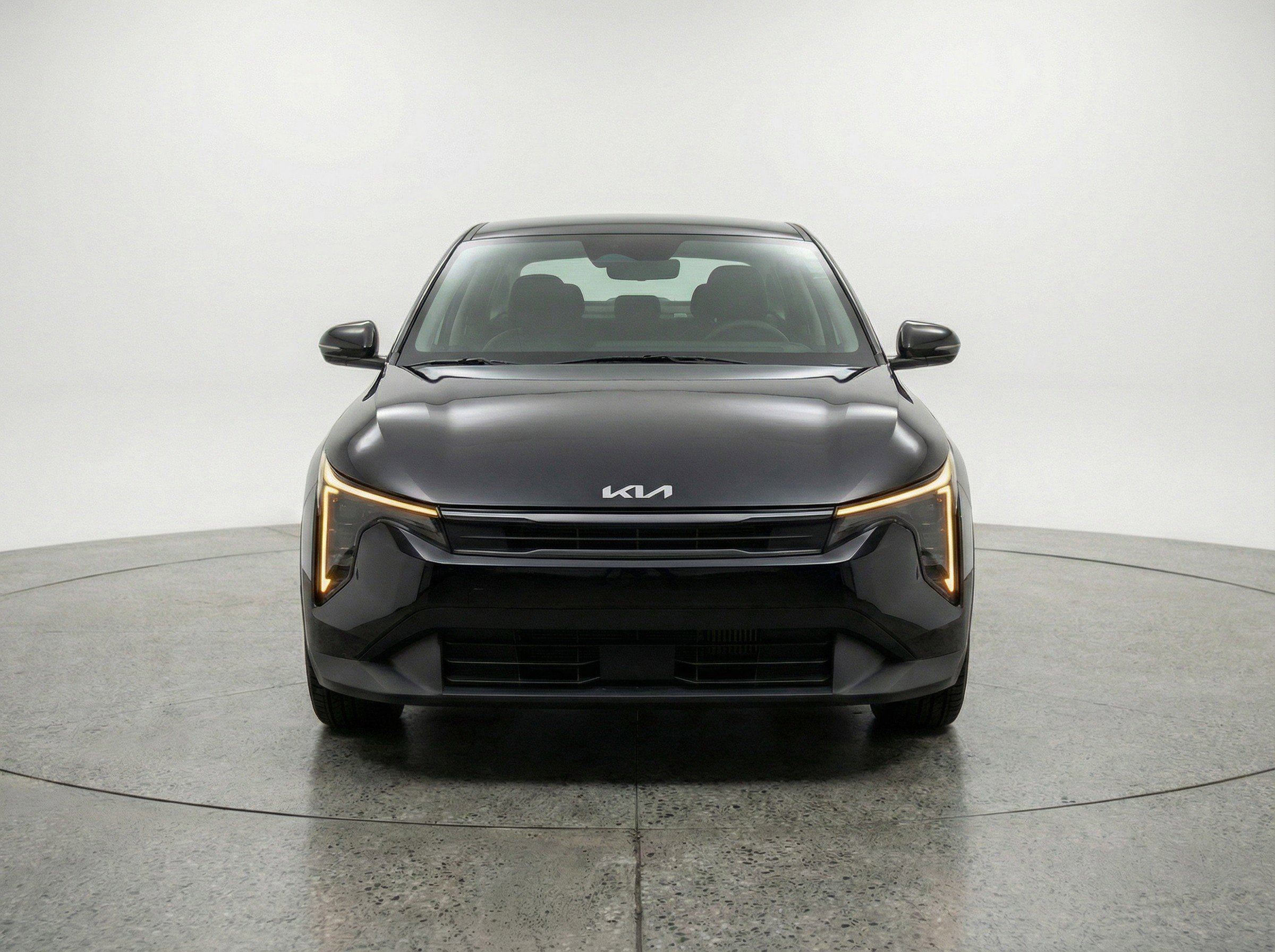 Used 2025 Kia K4 LXS image 2