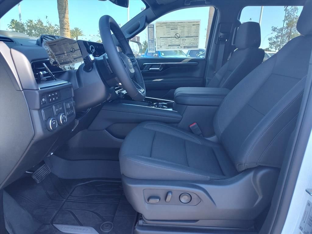 New 2026 Chevrolet Suburban LS w/ LS Custom Edition RWD image 5