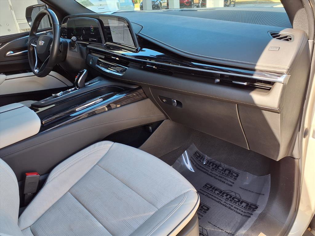 Used 2021 Cadillac Escalade Sport w/ Driver Assist Tech Package image 8