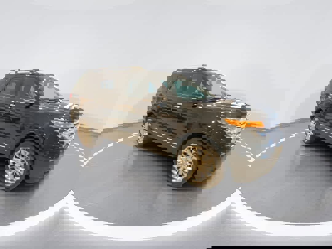 Used 2013 Ford Explorer XLT AWD/4WD image 2