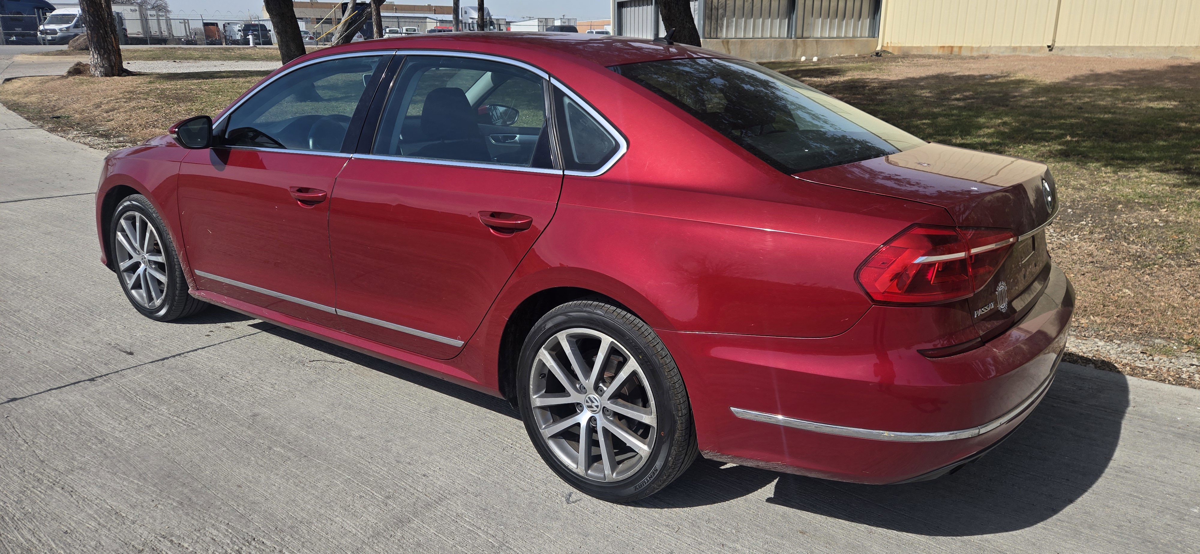 Used 2016 Volkswagen Passat 1.8T S image 5