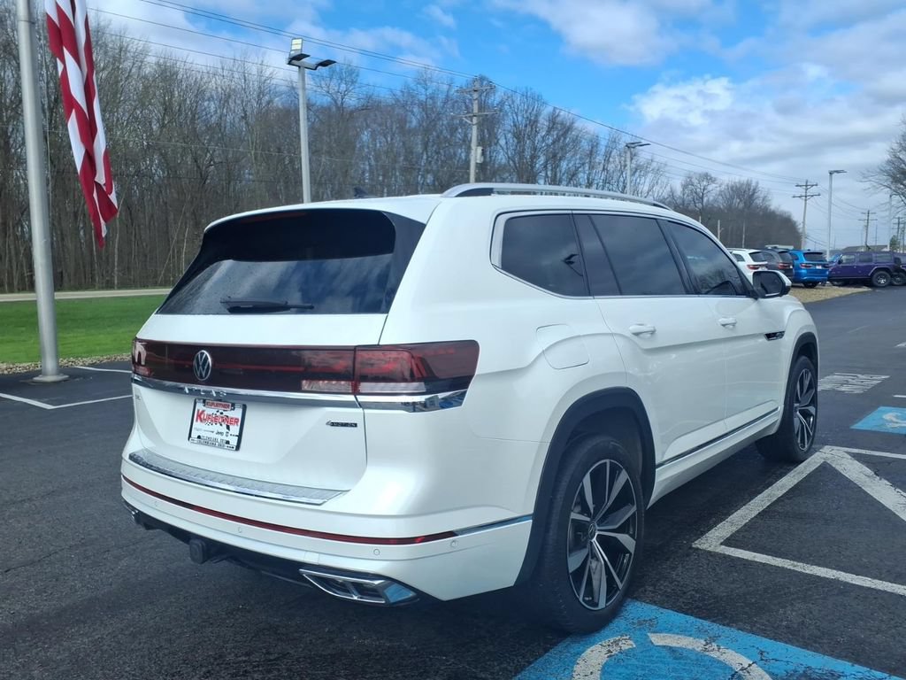 Used 2025 Volkswagen Atlas SEL Premium R-Line AWD/4WD image 4