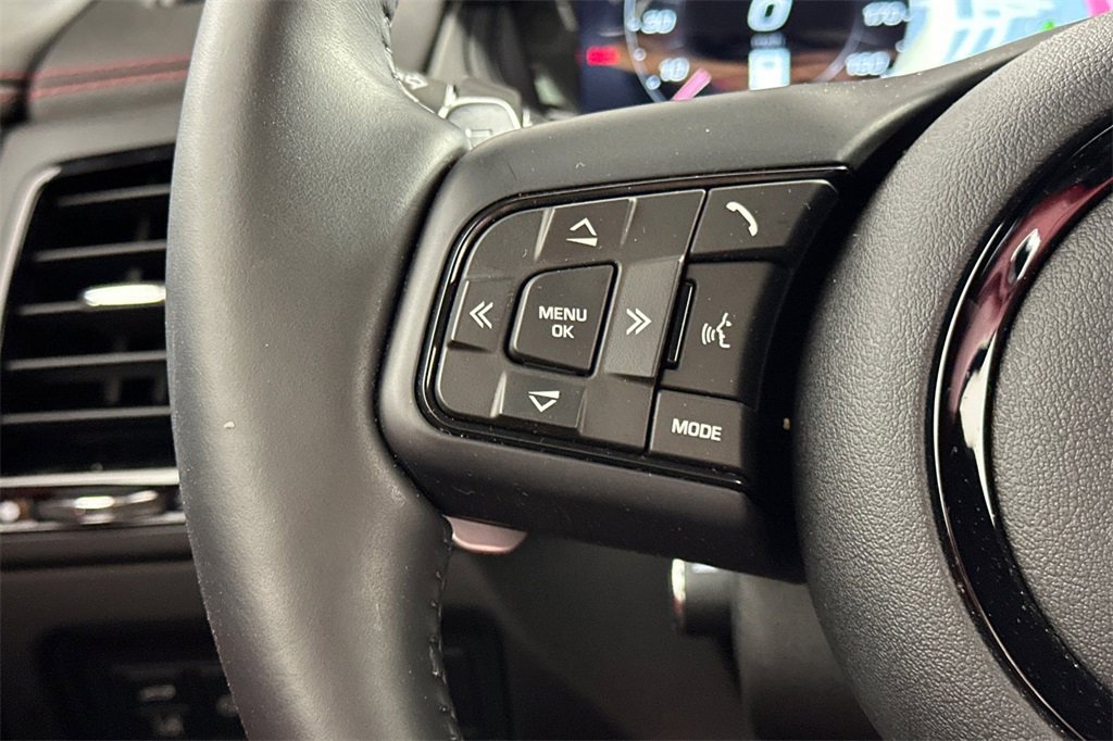 Used 2022 Jaguar F-TYPE Coupe image 25