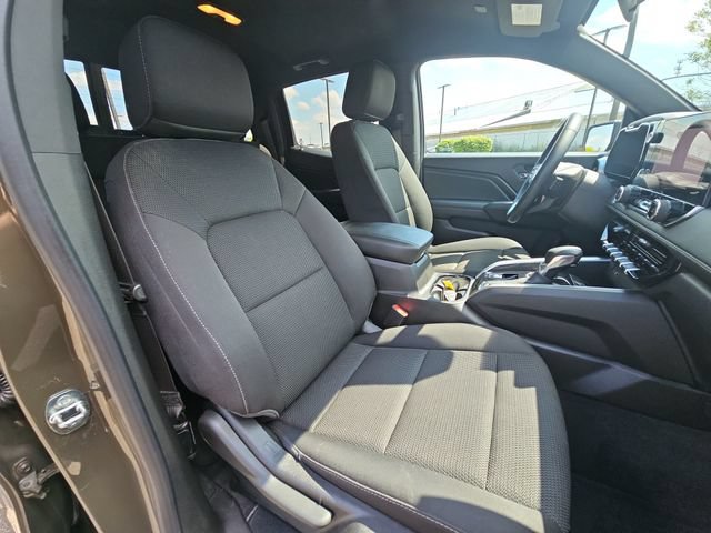 Used 2023 Chevrolet Colorado LT w/ LT Convenience Package AWD/4WD image 31