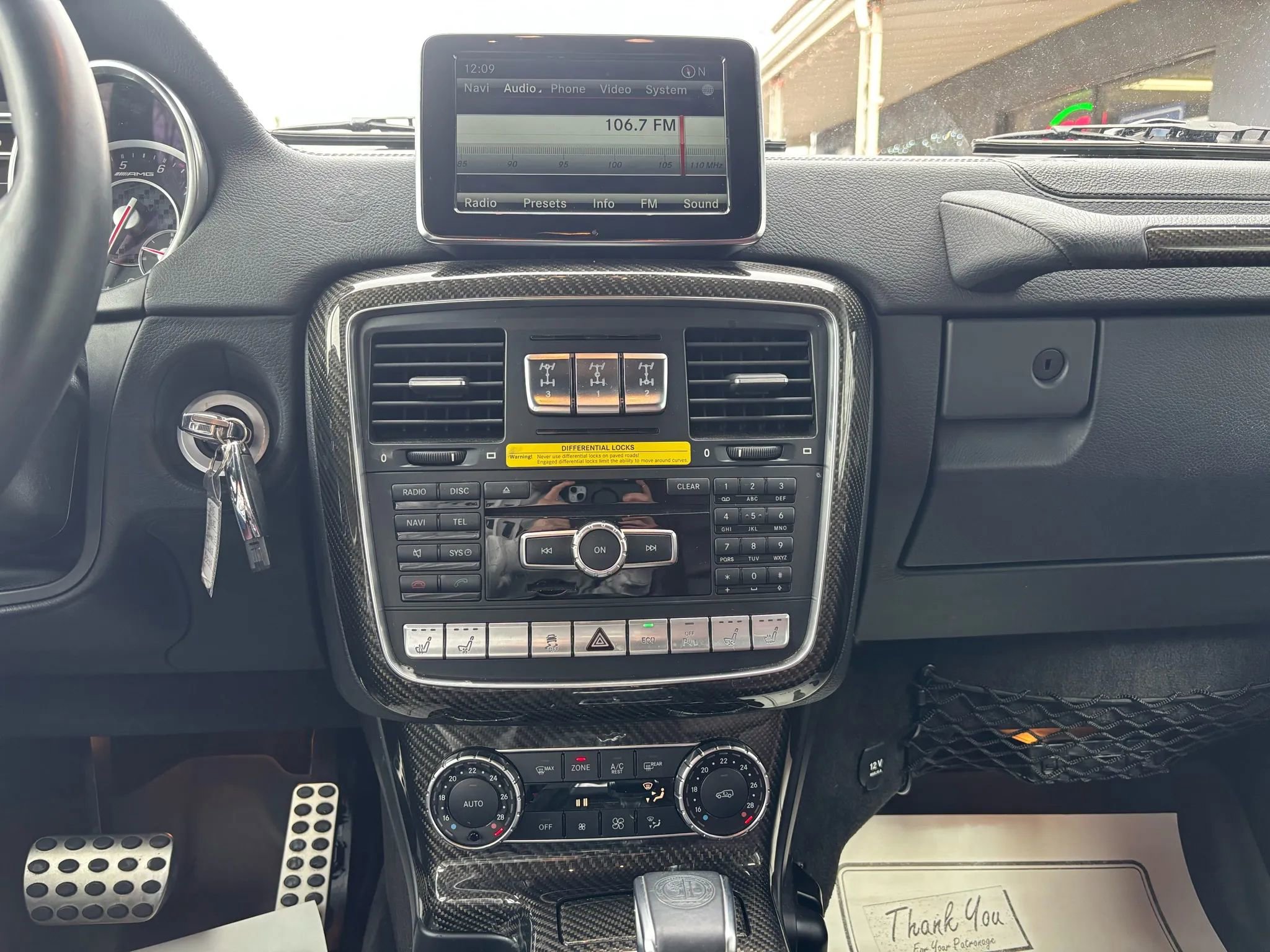 Used 2015 Mercedes-Benz G 63 AMG 4MATIC image 25