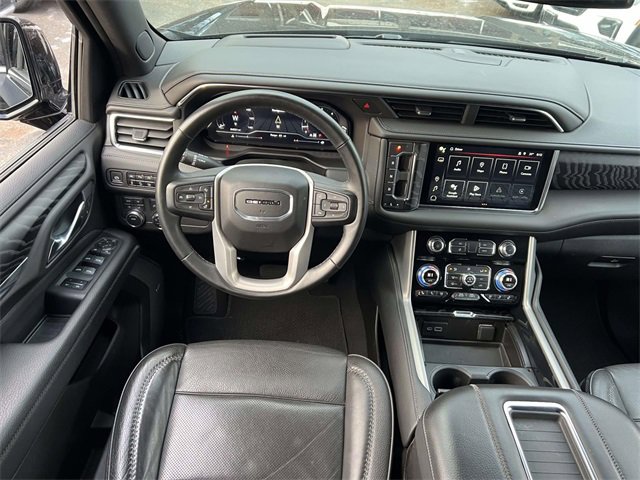 Used 2023 GMC Yukon Denali image 15