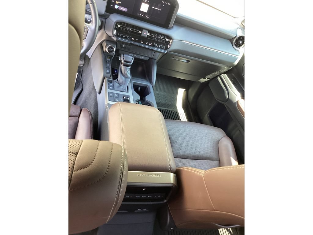 Used 2025 Toyota Land Cruiser w/ Premium Package AWD/4WD image 18