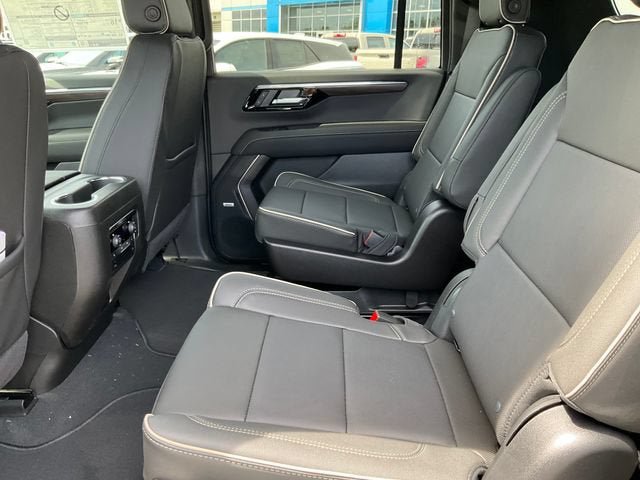 New 2026 Chevrolet Suburban Premier AWD/4WD image 16