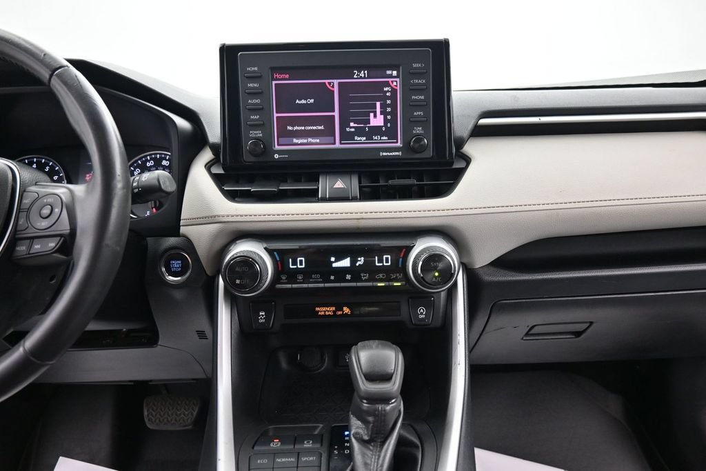 Used 2021 Toyota RAV4 XLE AWD/4WD image 22