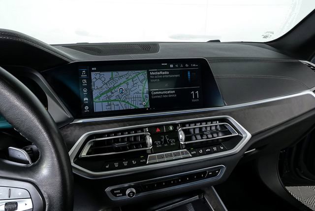 Used 2022 BMW X5 xDrive45e w/ Executive Package AWD/4WD image 13