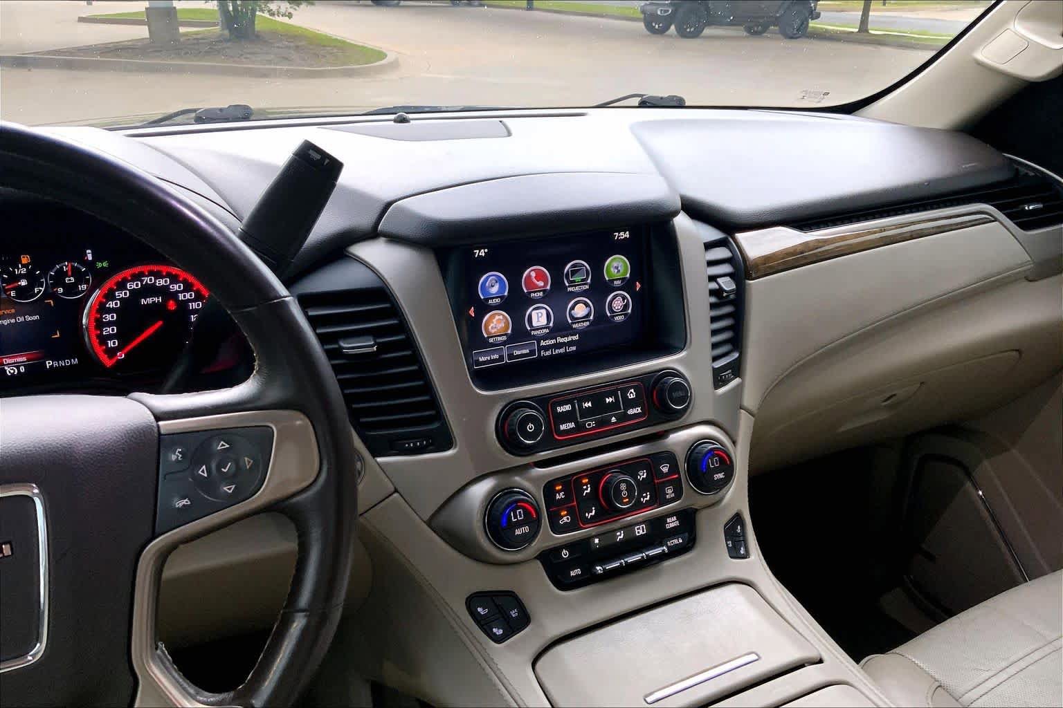Used 2016 GMC Yukon XL Denali w/ Open Road Package AWD/4WD image 6