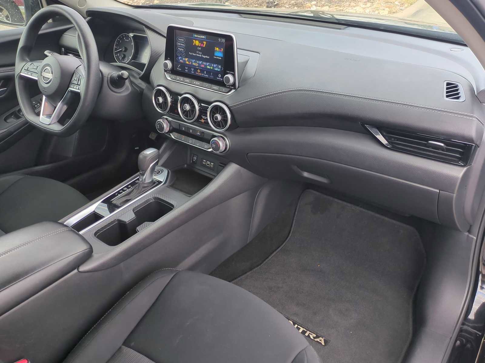 Used 2024 Nissan Sentra SV image 27