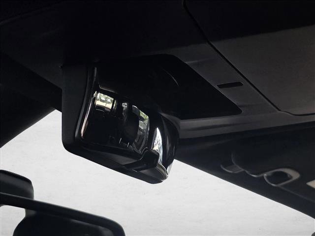 Used 2022 Chrysler Pacifica Touring-L w/ Uconnect Theater Family Group FWD image 19
