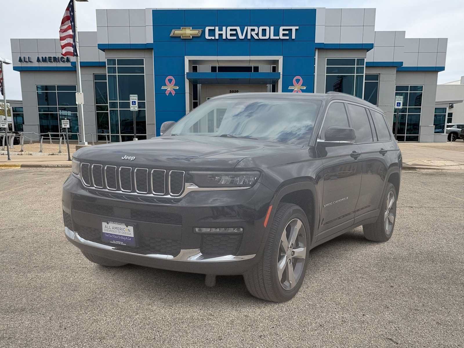 Used 2021 Jeep Grand Cherokee L Limited AWD/4WD image 1