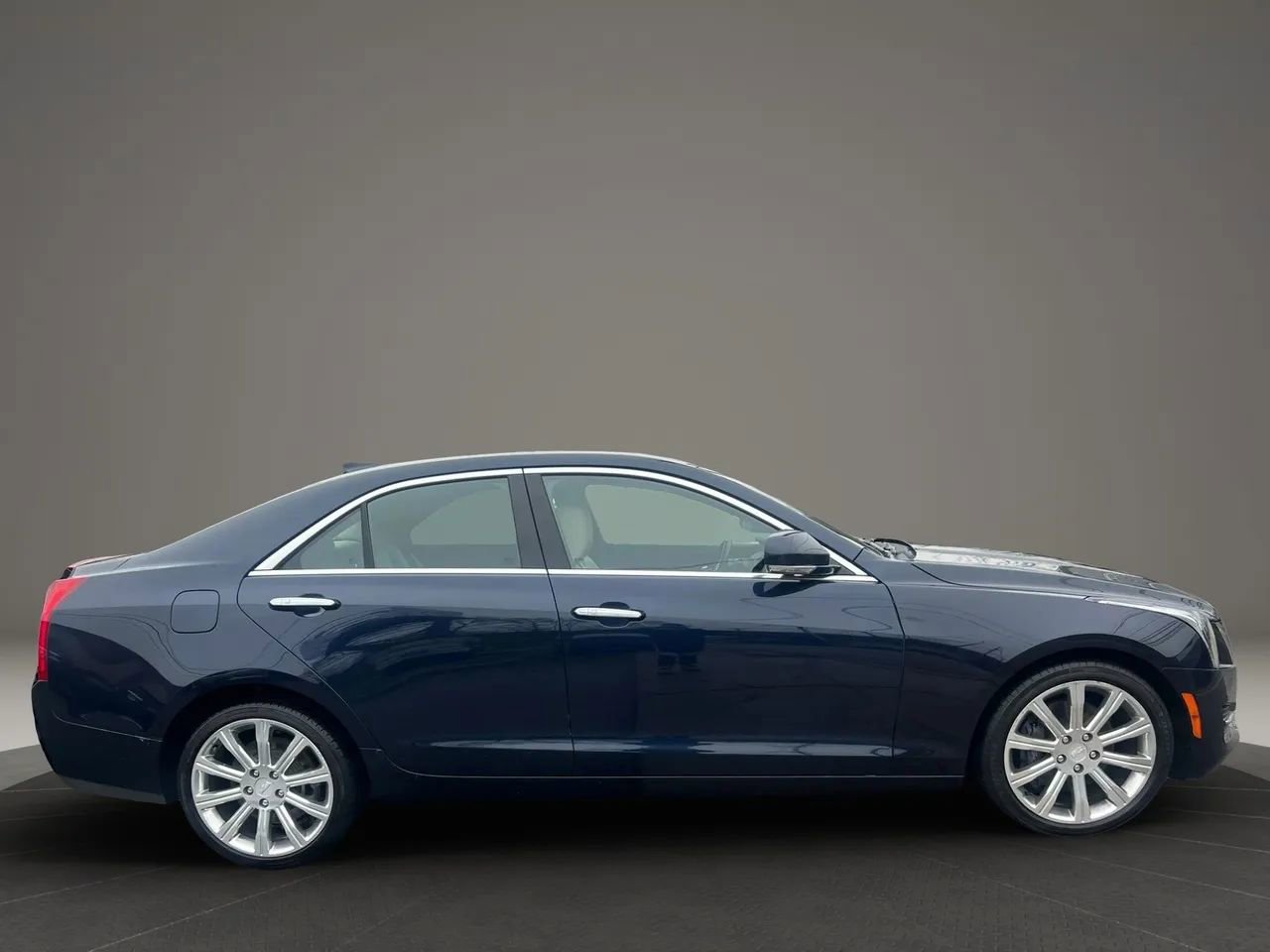 Used 2018 Cadillac ATS Luxury AWD/4WD image 4