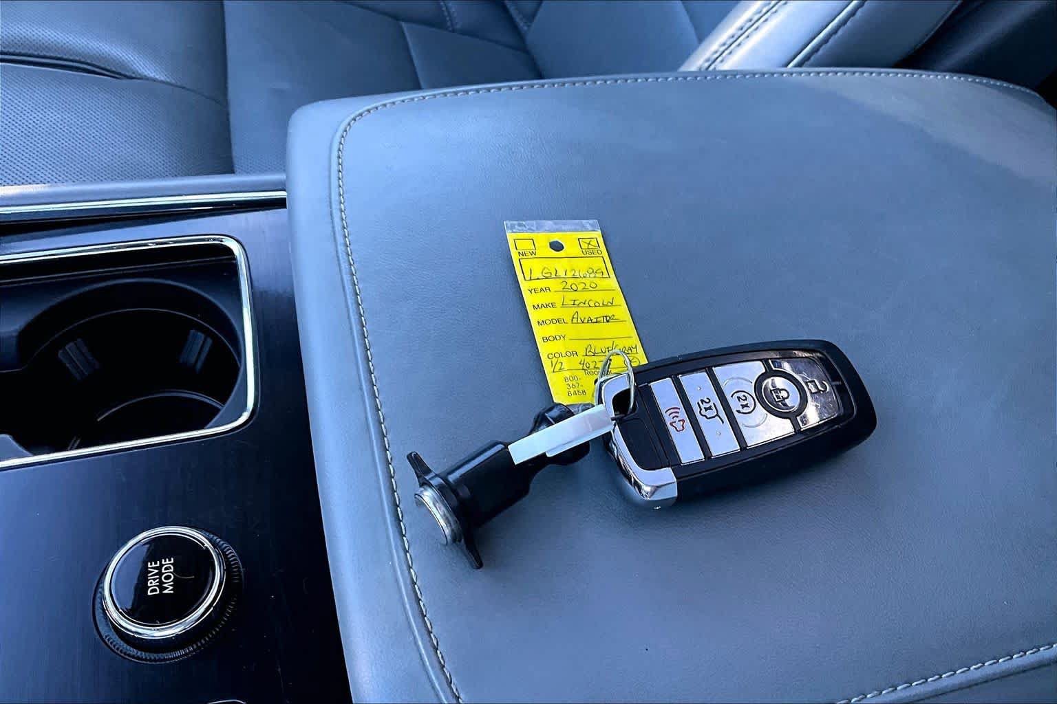 Used 2020 Lincoln Aviator Reserve w/ Equipment Group 201A AWD/4WD image 15